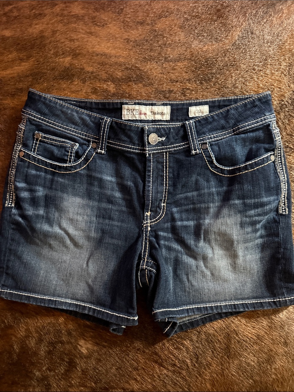 BKE Women's Dark Wash Denim Shorts - Blue